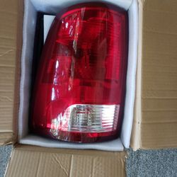 Dodge Ram 2011 Back Lights .R&L Side