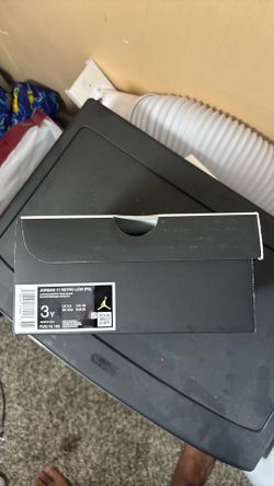 JORDAN 11 RETRO LOW (PS) SIZE 3
