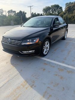 2013 Volkswagen Passat • V6 SEL Premium Sedan 4D