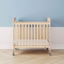 Serenity Fixed-Side Crib