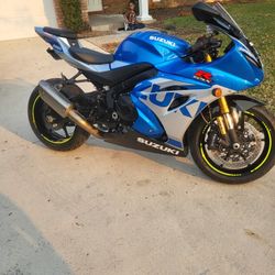 2023 Suzuki GSXR 1000R CLEANNN LOW MILES