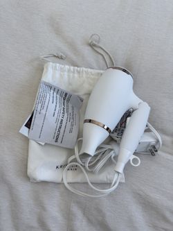 Kristen Ess Hairdryer