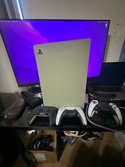 PlayStation 5 ps5 disk version with 1TB M.2. SSD ELITE CONTROLLER 2 extra controllers