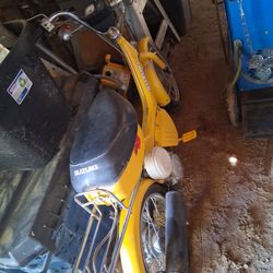 Vintage suzuki