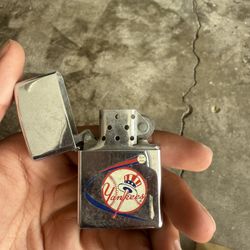 YANKEE LIGHTER
