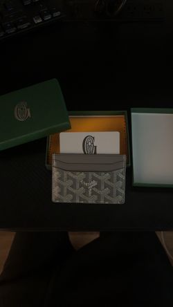 Luxury card holder