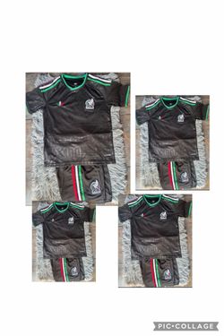 Soccer jersey World Cup 2026Mexico kid sizes black and white set few available niños adults