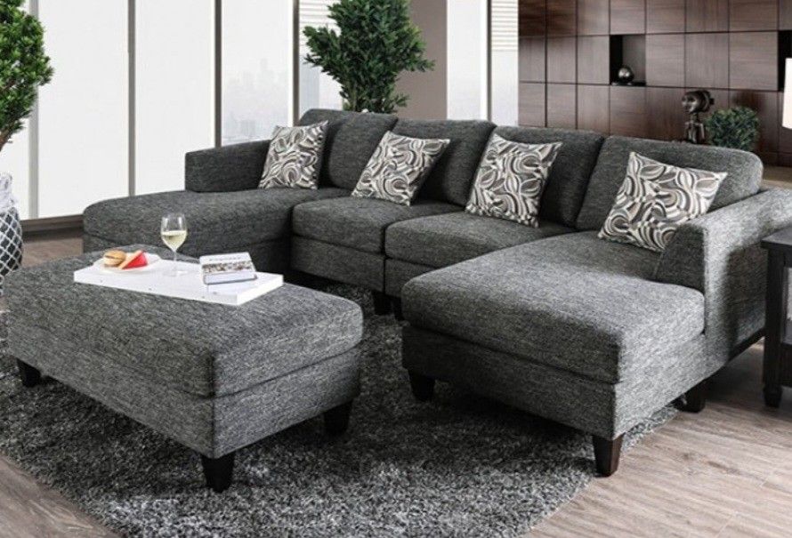 Brand New Grey Super Plush Chenille Sectional Sofa w Ottoman (Pillows Included)