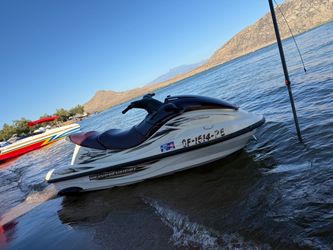 Yamaha wave runner 2000 xl 800