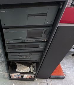 Mitsubishi stereo system
