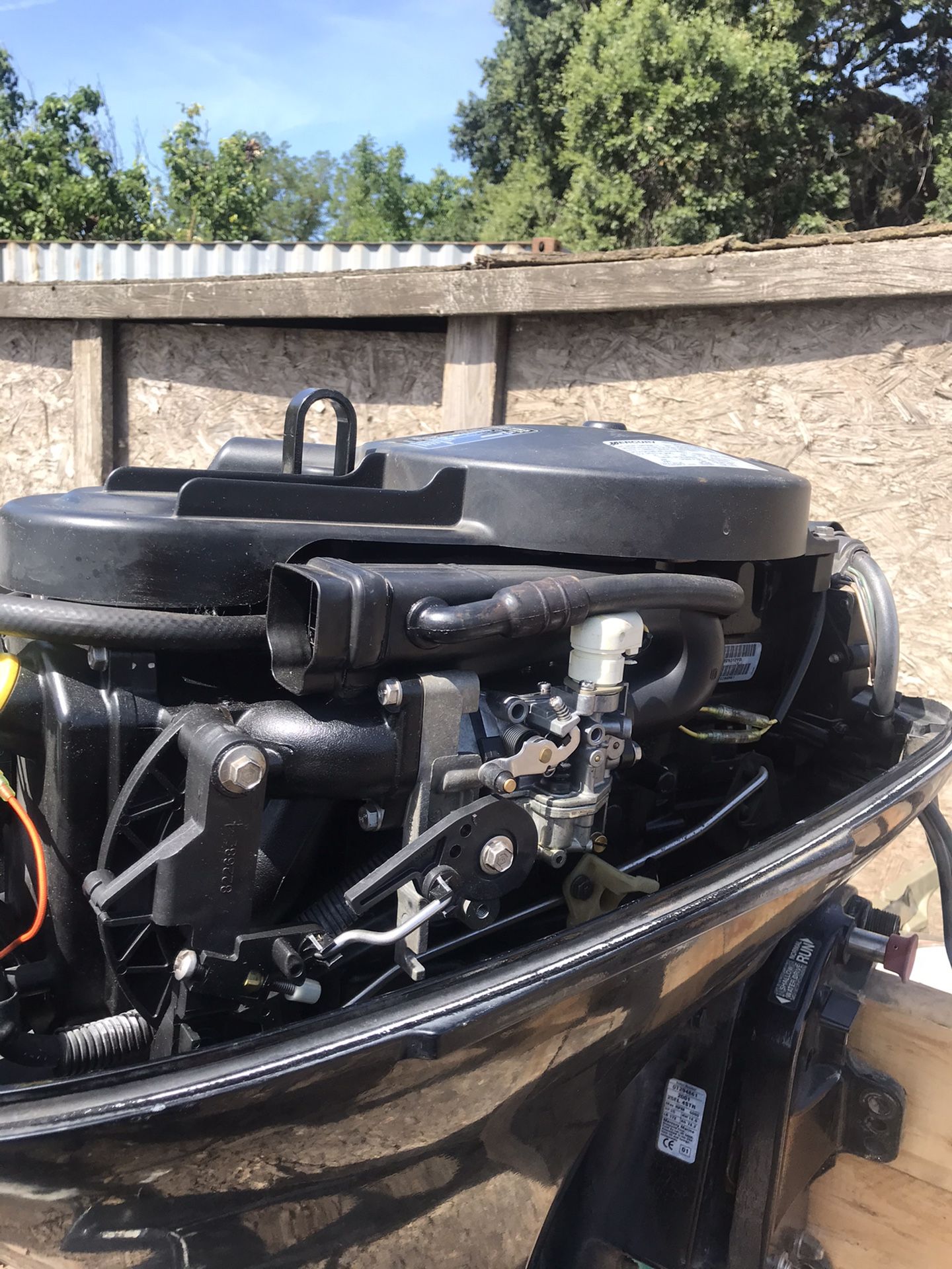 2001 mercury Bigfoot 25 hp outboard boat motor w/controls for Sale in