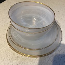 Plates And Bowls (pick Up Before Oct 31, Moving Out)
