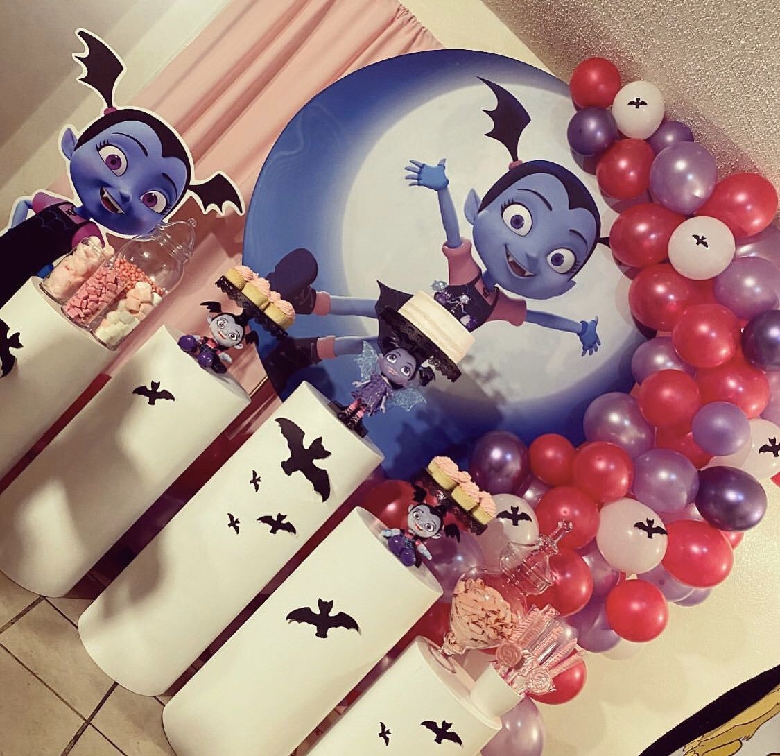 Vampirina party set up