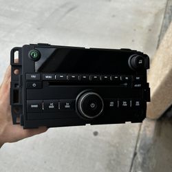 GMC SIERRA SLE RADIO