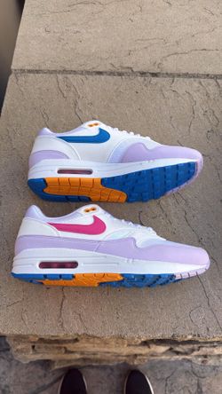 New Nike air max 1 ‘87 white pink blue Women’s 10, Men’s 8.5