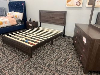 QUEEN SIZE BED, NIGHTSTAND, DRESSER & MIRROR 