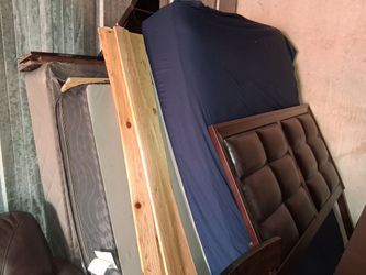 Queen size bed set