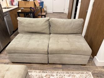 Couch / 2 Chairs