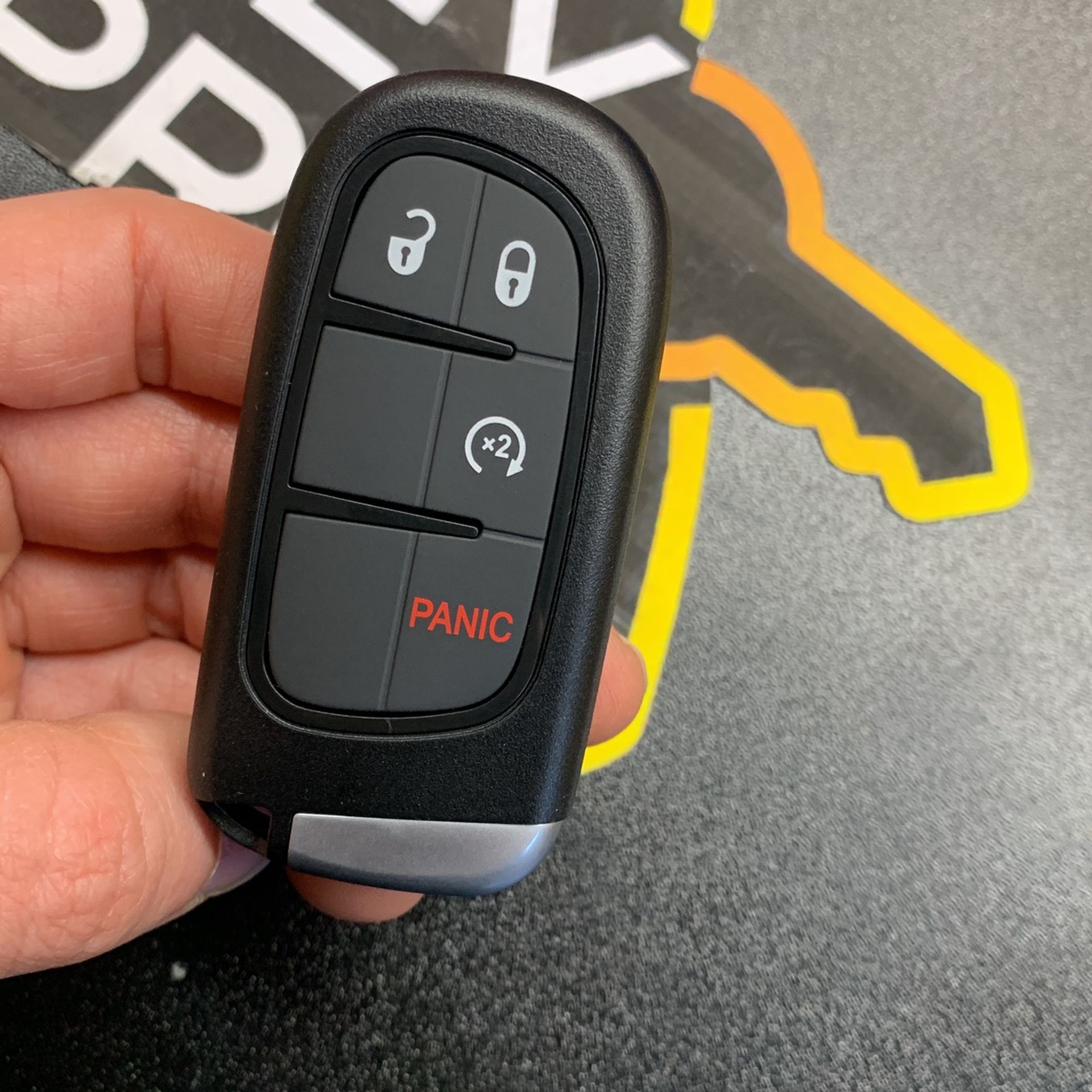 Smart Fob keyless Jeep Cherokee 