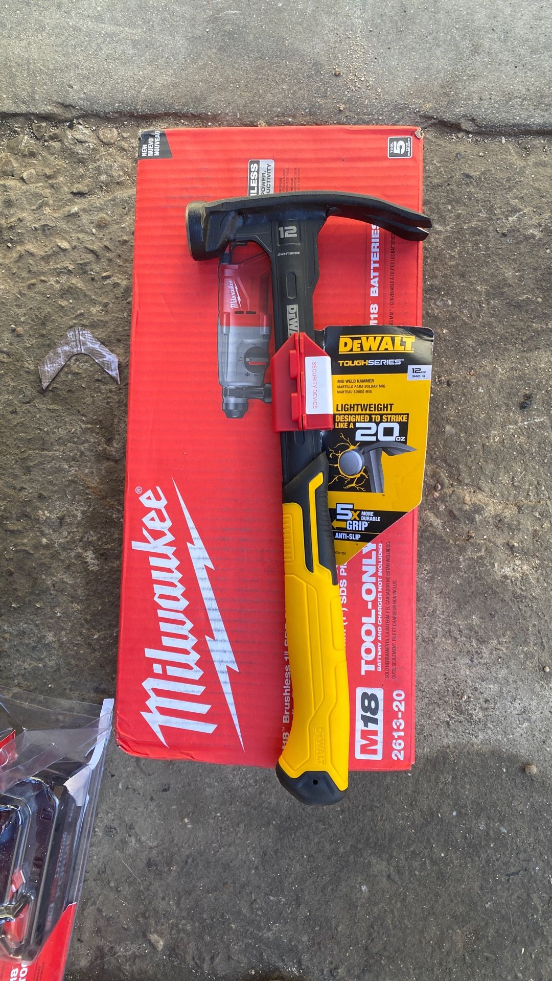 Dewalt 12oz Hammer
