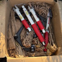 2022 three-quarter ton front end a arms and shocks all around