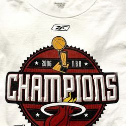 NBA the Finals 2006 Championship Miami Heat locker room edition T-shirt size 2 XL