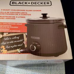 4 Quart CROCKPOT with Chalkboard Wrap- New