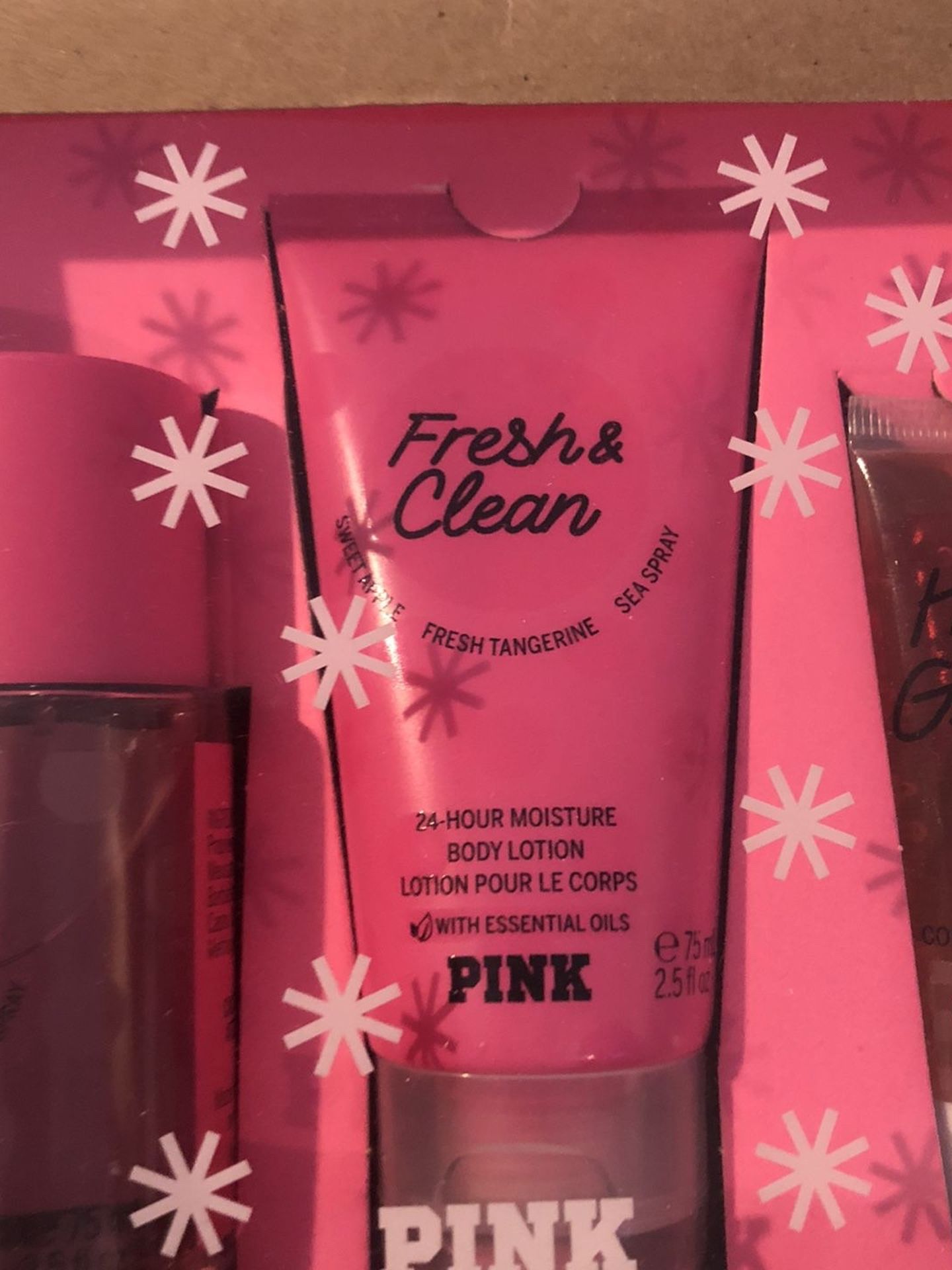 Various Victoria’s Secret sprays