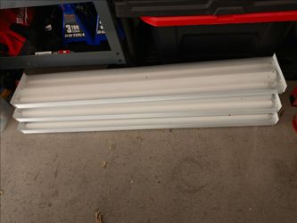 Set of 3 fluorescent ceiling shop lights 4 ft length
