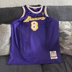 Lakers Jersey Size 3X