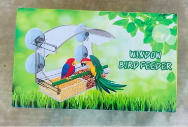 Outdoor transparent acrylic bird feeder