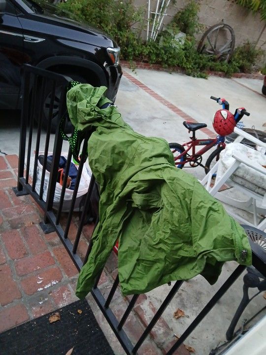 Marmot Windbreaker Green And Size XL