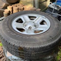 Tires There Set Of Four Of Jeep Size P225/75R16