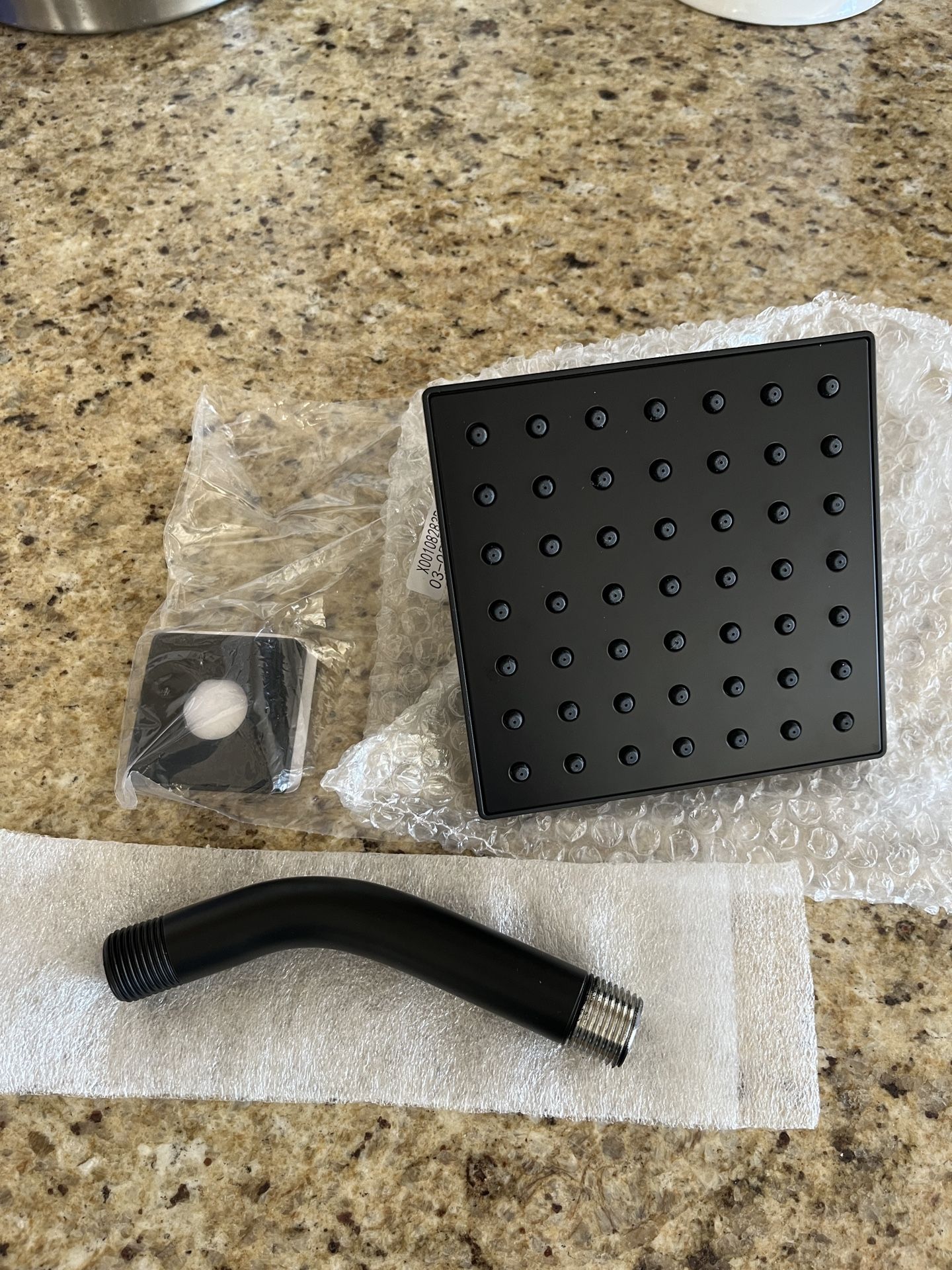 Brand New Matte Black Delta Rain Showerhead