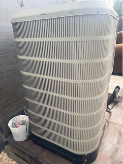 Central air unit $700