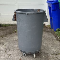 Trash can With Wheels 