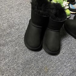 Baby Toddler Uggs Size 8 