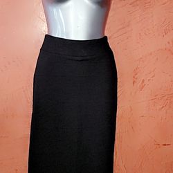Black Textured Pencil Skirt
