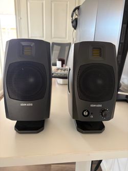 Adam Audio D3V
