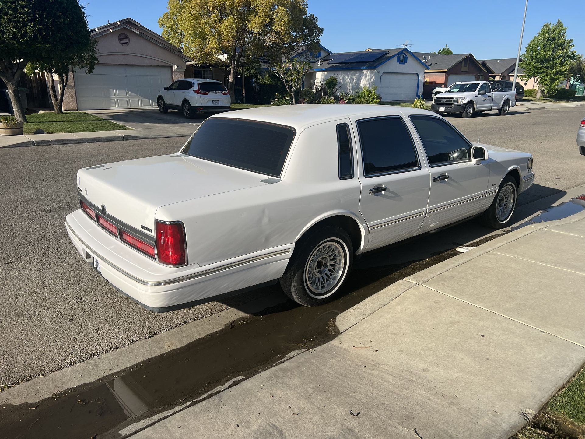 1996 Lincoln Town Car for Sale in Firebaugh, CA OfferUp