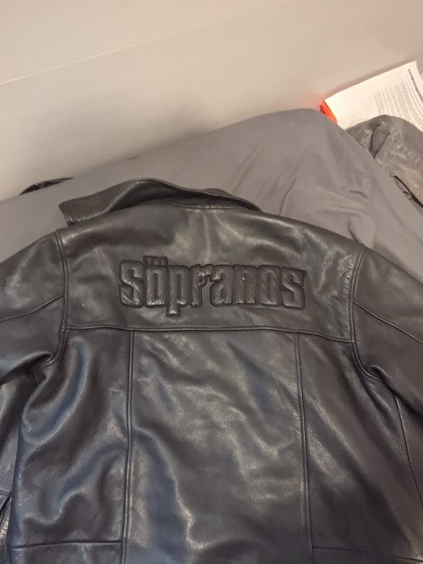 Soprano Leather Jacket Missing One Button 200 Firm