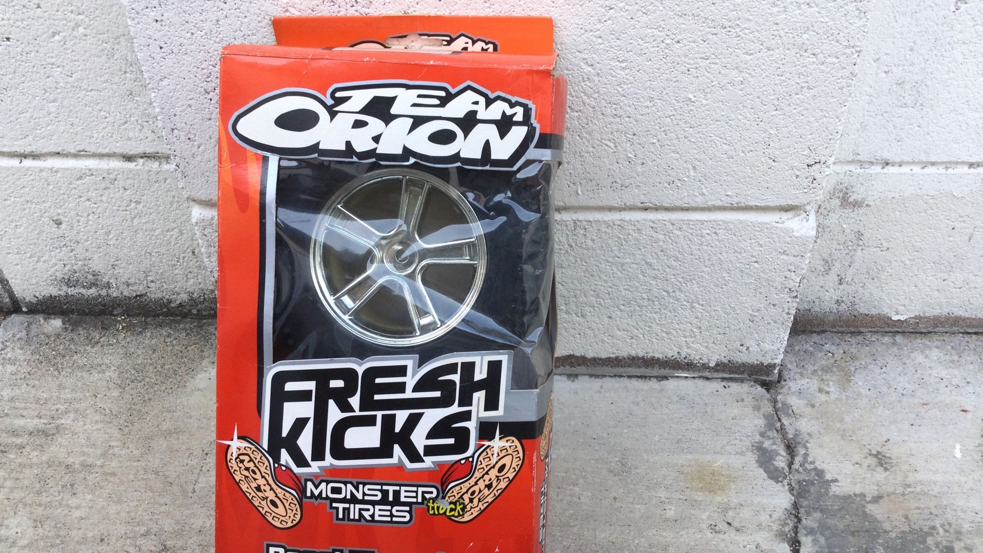 TEAM ORION FRESH KICKS MONSTER TIRES,T-MAXX,E-MAXX 