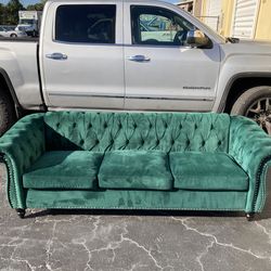 Green Velvet Chesterfield Sofa | MUST GO