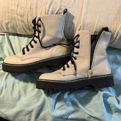 Women’s Boots