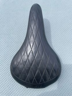 Old school Mongoose messenger seat