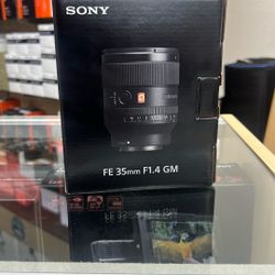 Sony 35mm F1.4 G Master Lens