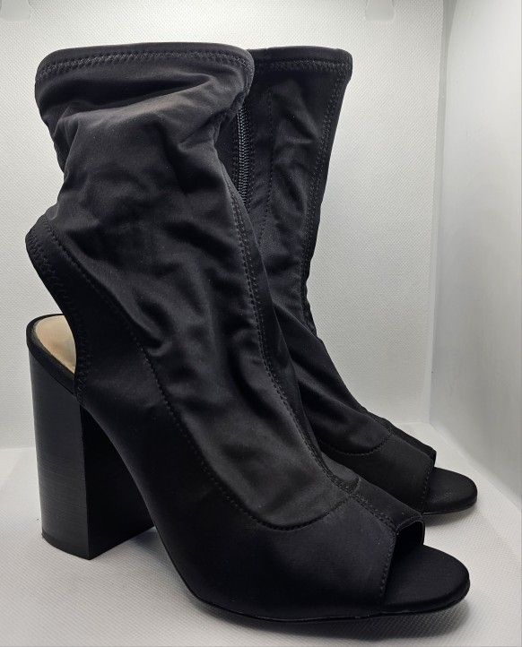 Aldo Women's Size 7.5 Black Satin Heels Peep Toe Mid Calf Zip Bootie Boots Block
New condition, worn once inside, no flaws stickers are still attach