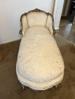Vintage Louis XV Chaise 