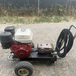 Professional 4000 PSI, Belt-Drive Aluminum Frame Pressure Washer w/General Pump & Honda GX390 Engine