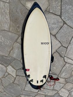 Mannkine 5’9” Chumlee – Dan Mann Shaper (Firewire) w/ Fins, Dakine Bag & Leash